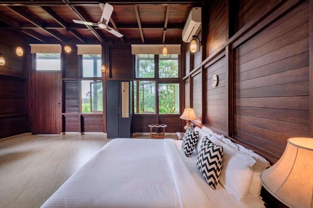 Saffronstays Boulevard Loghouse - A Wooden Chalet Amidst Nature Kārli Εξωτερικό φωτογραφία